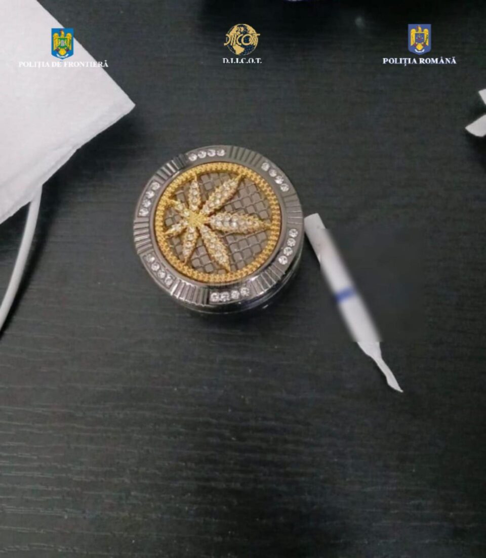 La percheziții s-au găsit și substanțe pentru dopaj și Xanax