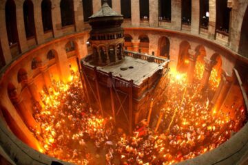 Sfânta Lumină – darul Învierii Mântuitorului Hristos