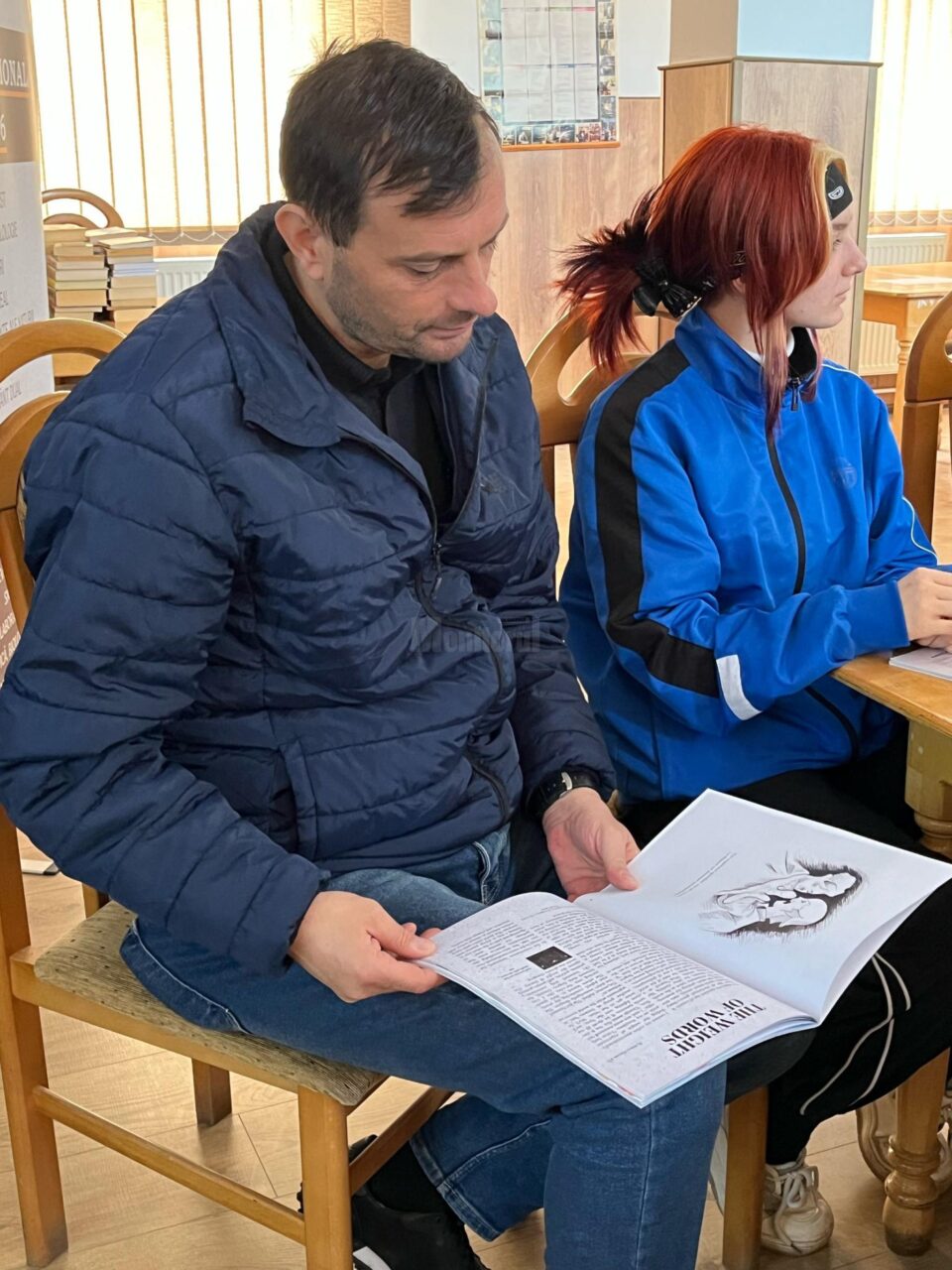 Directorul unității școlare, prof. Maranda Demis Ioan, unul dintre coordonatorii revistei