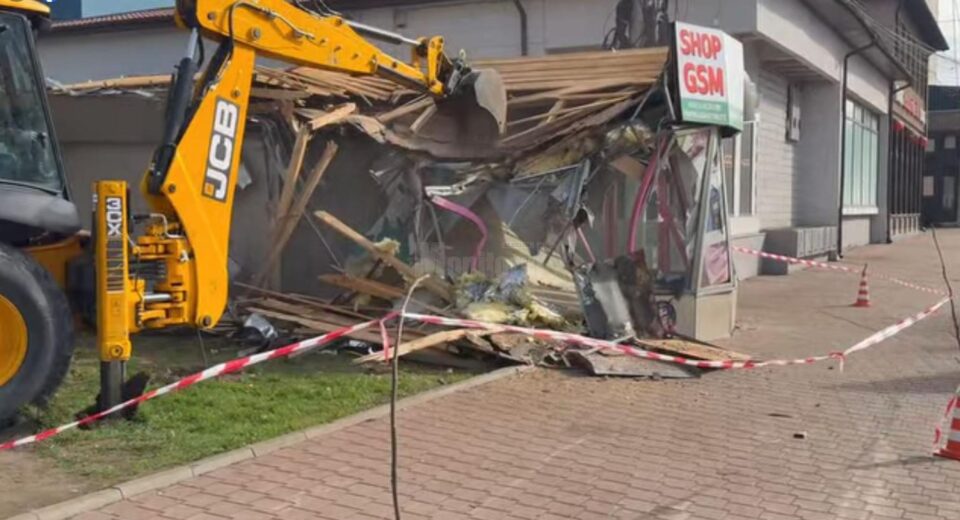 Demolarea chioșcului situat vizavi de Primărie