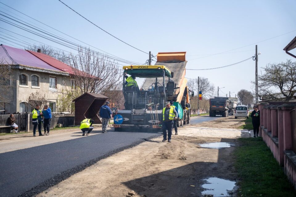 Gheorghe Șoldan anunță începerea lucrărilor de modernizare pe mai multe drumuri județene care nu au mai văzut asfalt de ani de zile