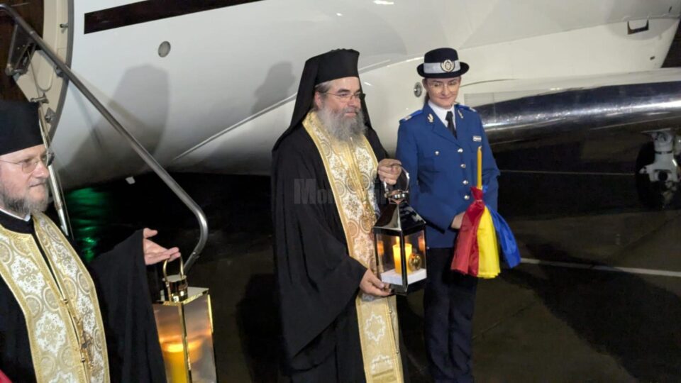 Lumina Sfântă a ajuns la Suceava