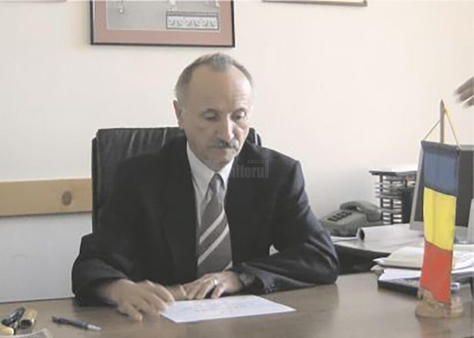 Profesorul Petre Horvat, fost director al Școlii Populare de Artă Suceava, a plecat la Ceruri Profesorul Petre Horvat, fost director al Școlii Populare de Artă Suceava, a plecat la Ceruri