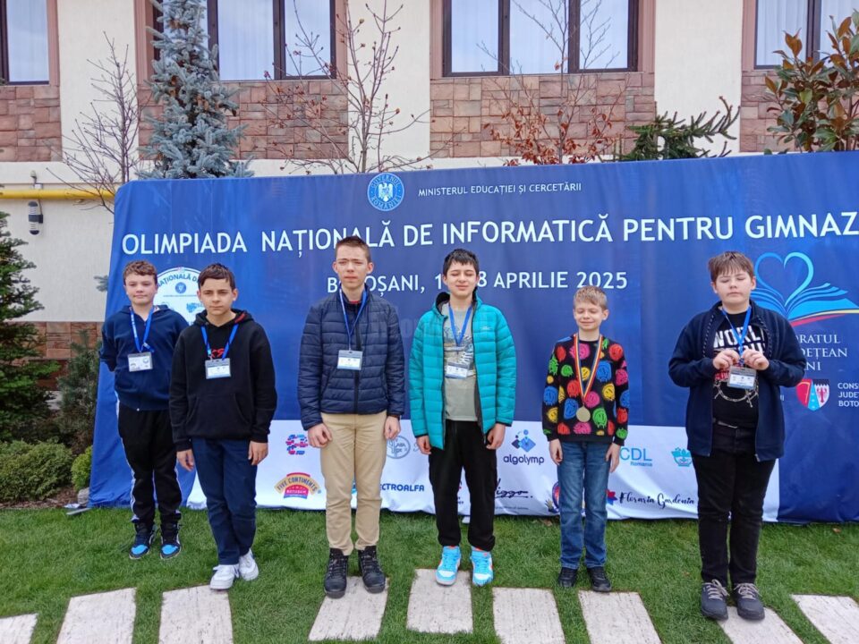 Elevii premiați