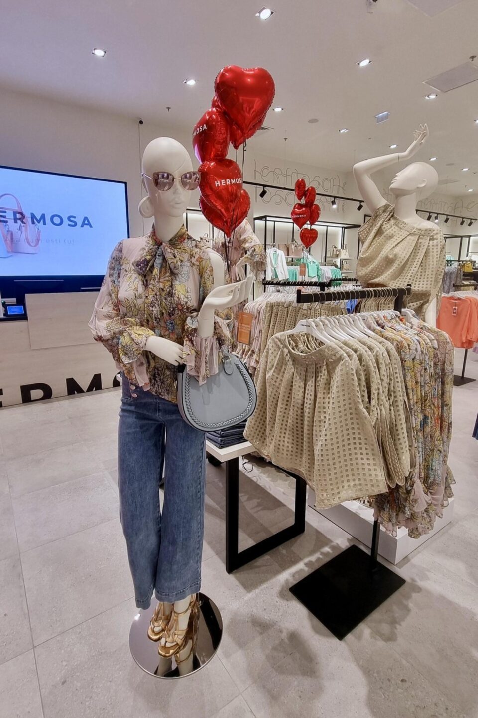 Brandul românesc HERMOSA deschide un magazin în Iulius Mall Suceava