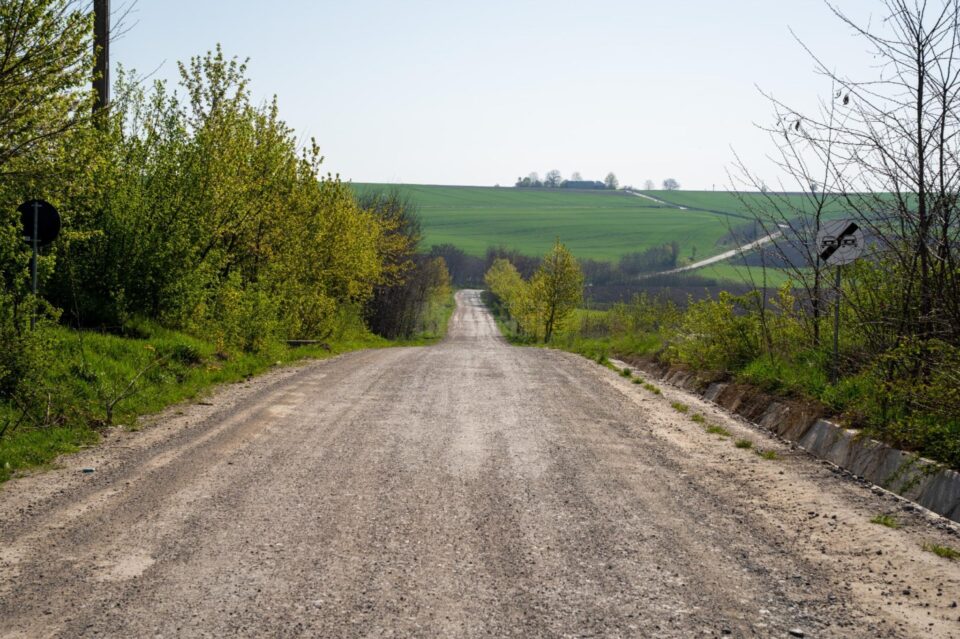 Drumul de la Uidești până la limita cu județul Iași va fi modernizat