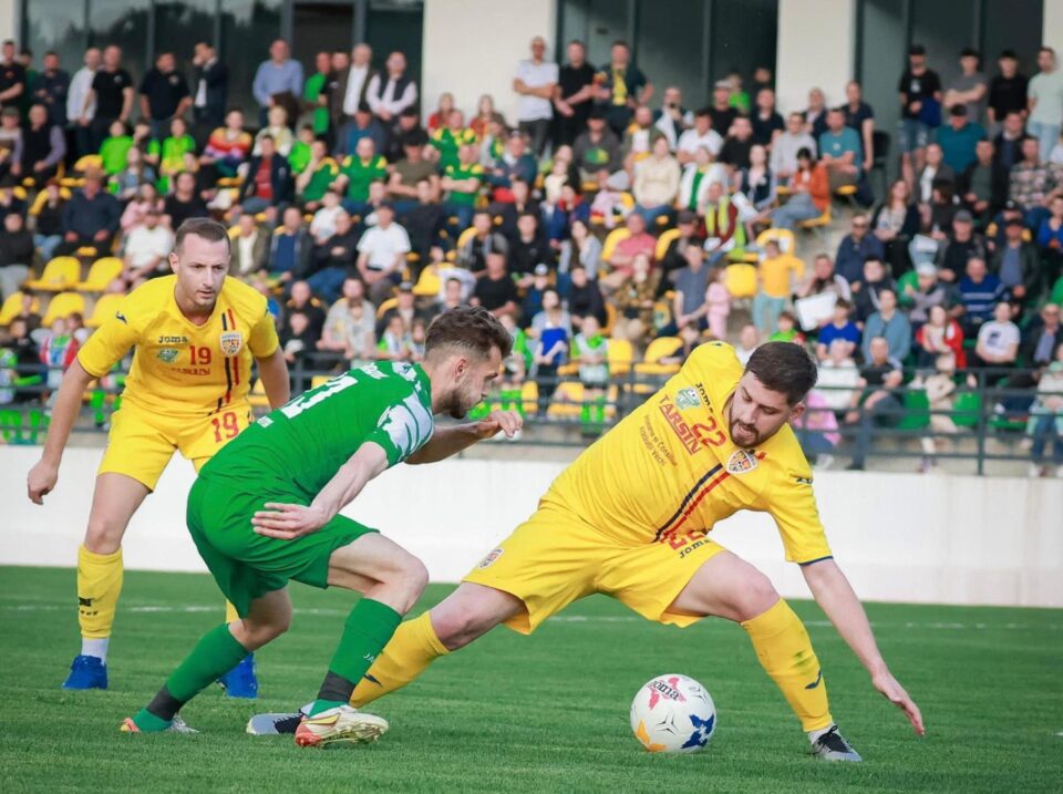 Partida de la Putna s-a încheiat nedecis. foto Bucovina Sport