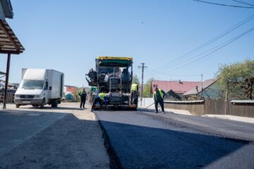Șoldan anunță începerea lucrărilor de asfaltare pe drumul Baia – Bogata, care nu a mai fost modernizat din 2008