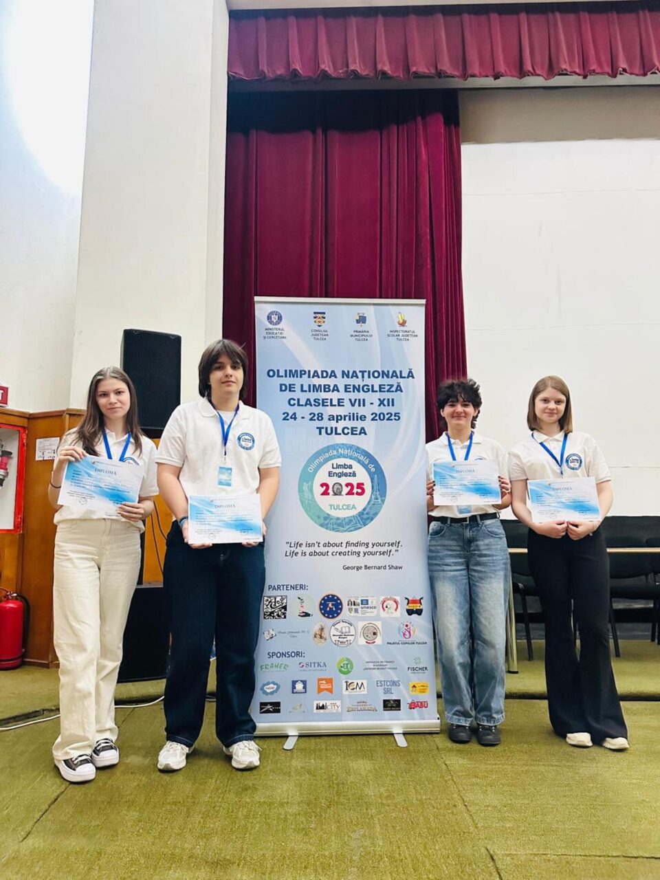 Elevii premiati