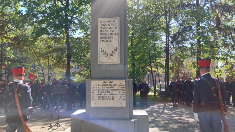 Ziua Veteranilor de Război, celebrată la monumentul care le este dedicat, din Parcul Central al Sucevei