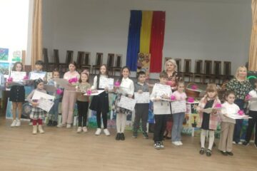 Peste 100 de copii au fost premiați în cadrul concursului Fii creativ, magia florilor