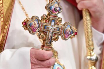 Efectul binecuvântării cu semnul Sfintei Cruci – o deslușire științifică
