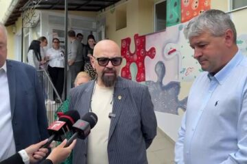 Cristian Popescu Piedone a votat la Fălticeni, împreună cu senatorul PSD Ioan Stan și primarul Cătălin Coman