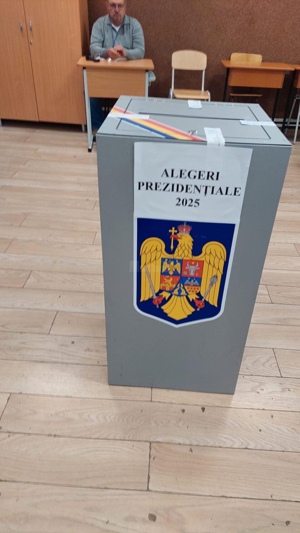 Rezultate Exit-poll: George Simion pe locul I, Crin Antonescu și Nicușor Dan la egalitate sau la diferență foarte mică, Victor Ponta pe locul IV Rezultate Exit-poll: George Simion pe locul I, Crin Antonescu și Nicușor Dan la egalitate sau la diferență foarte mică, Victor Ponta pe locul IV