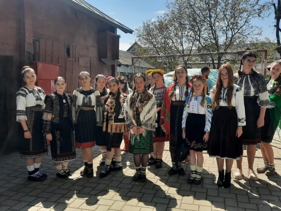Concursul de recitare a poeziei ucrainene, etapa județeană, și-a desemnat câștigătorii