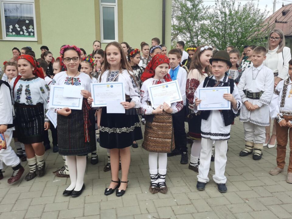 Concursul de recitare a poeziei ucrainene, etapa județeană, și-a desemnat câștigătorii