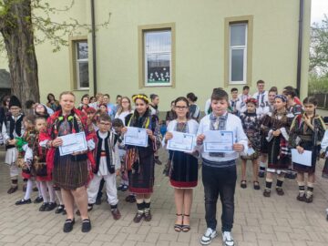 Concursul de recitare a poeziei ucrainene, etapa județeană, și-a desemnat câștigătorii