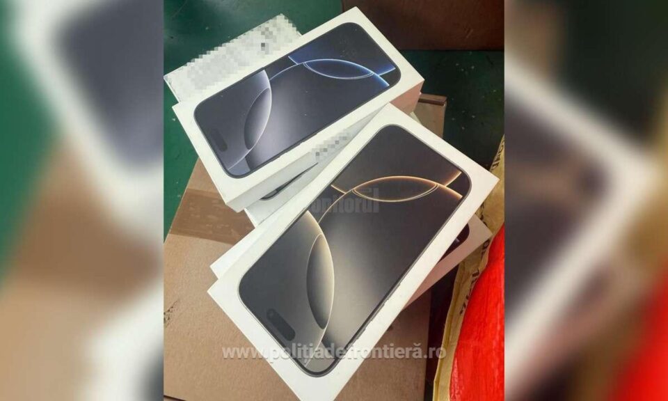 Aproape 800 de unelte electrice și produse electronice, descoperite în mașina unui ucrainean Aproape 800 de unelte electrice și produse electronice, descoperite în mașina unui ucrainean