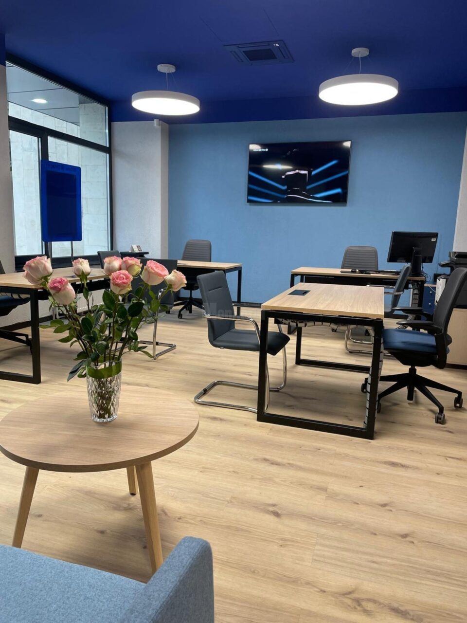 Allianz Țiriac Asigurări Rădăuți funcționează, începând de sâmbătă, într-o locație nouă, amenajată modern, situată în zona bancar-administrativă a municipiului