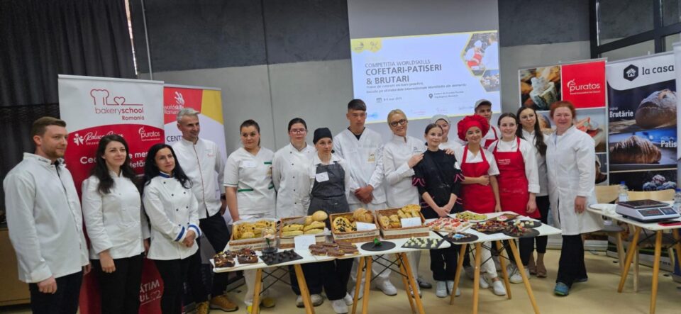 Premianți