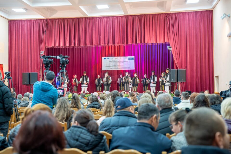 Festivalul Flori de Mai de la Iaslovăț