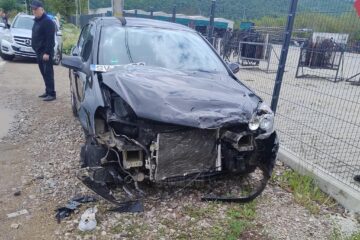 Autoturismul care a provocat accidentul