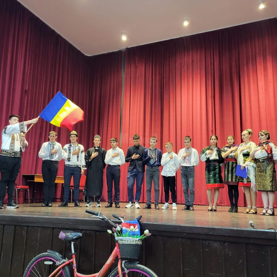 Paradă multiculturală la Milișăuți, de Ziua Europei