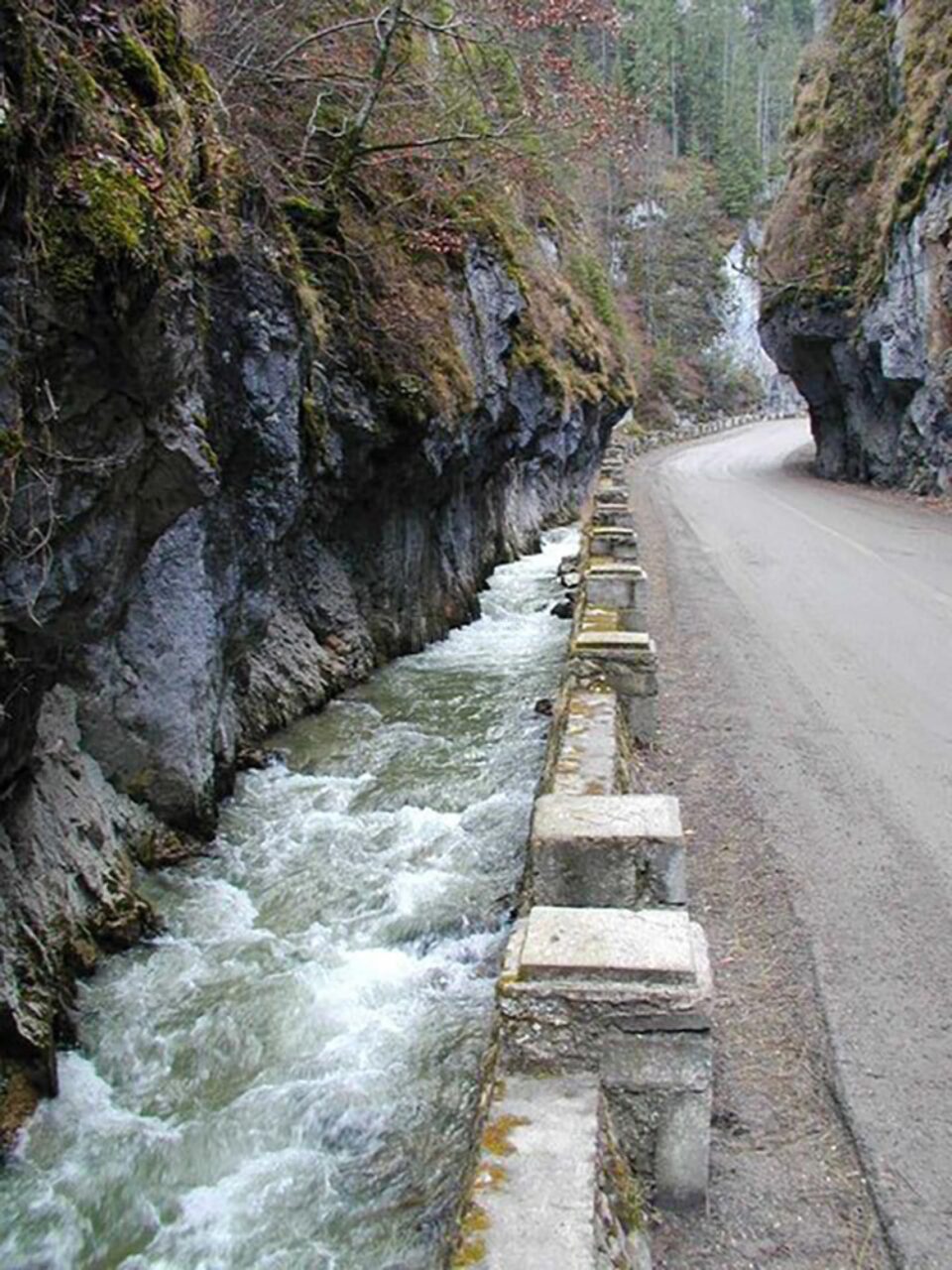 „Împrejurări admirabile pentru ascensiuni și turism”