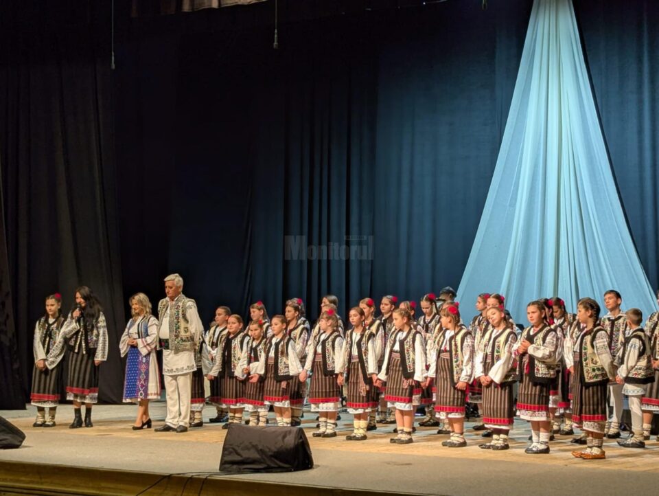 Cinci spectacole, cu artiști îndrăgiți, în Suceava, Broșteni, Ciocănești, Ipotești și Gălănești, în cadrul proiectului „10 pentru folclor”