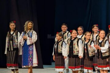 Cinci spectacole, cu artiști îndrăgiți, în Suceava, Broșteni, Ciocănești, Ipotești și Gălănești, în cadrul proiectului „10 pentru folclor”