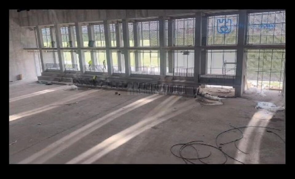 Imagini cu interiorul Sălii Polivalente Suceava