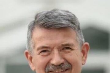 Prof. univ. dr. ing Adrian Graur, inițiatorul Concursului Hard&Soft
