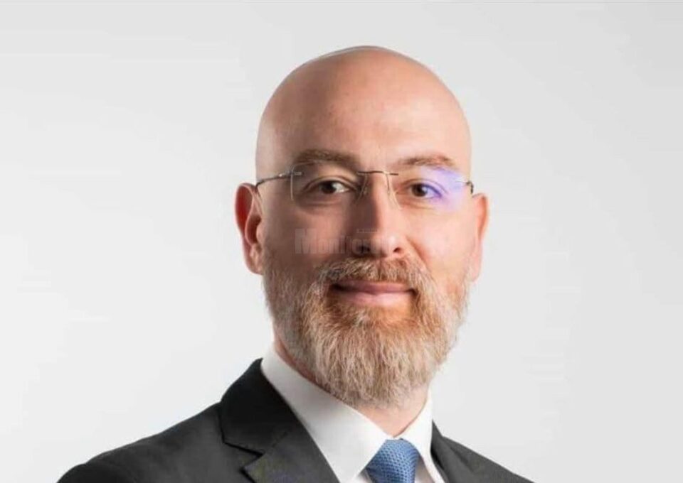 Omul de afaceri sucevean Florin Hrebenciuc consideră că România trebuie să-și continue parcursul european Omul de afaceri sucevean Florin Hrebenciuc consideră că România trebuie să-și continue parcursul european