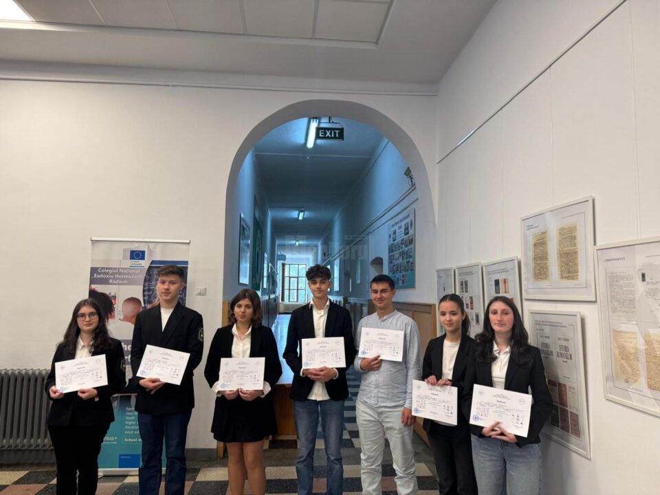 Concurs de chimie, la Colegiul Hurmuzachi Rădăuți