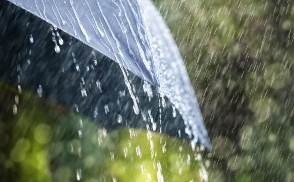Atenționare meteo de vreme rea, cu vânt puternic, ploi, ninsori și grindină, până marți dimineață Atenționare meteo de vreme rea, cu vânt puternic, ploi, ninsori și grindină, până marți dimineață