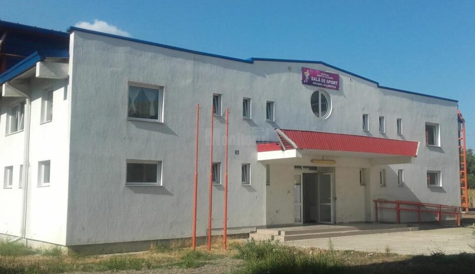 Meciul se va desfășura în Sala Sporturilor din Dolhasca