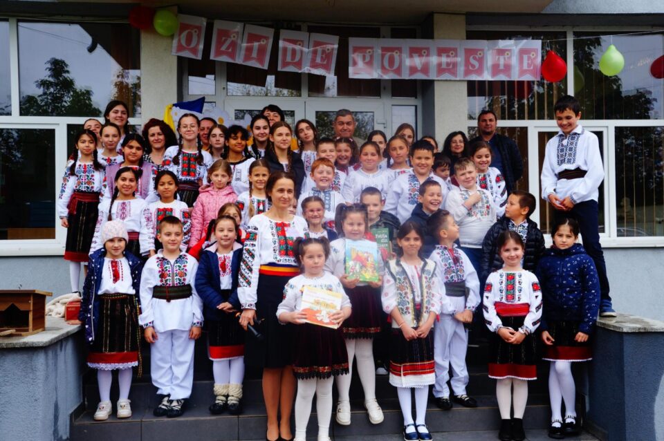 Festivalul de Arta Povestirii „O zi de poveste”, la școala din Verești