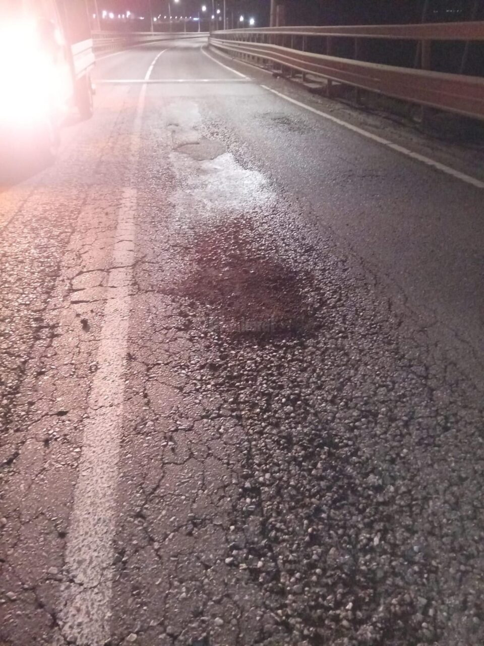Groapa pericol public a fost acoperită sâmbătă noapte