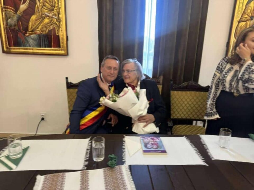 Florin Piersic și Sofia Vicoveanca au primit titlurile de „Cetățeni de Onoare” ai comunei Putna