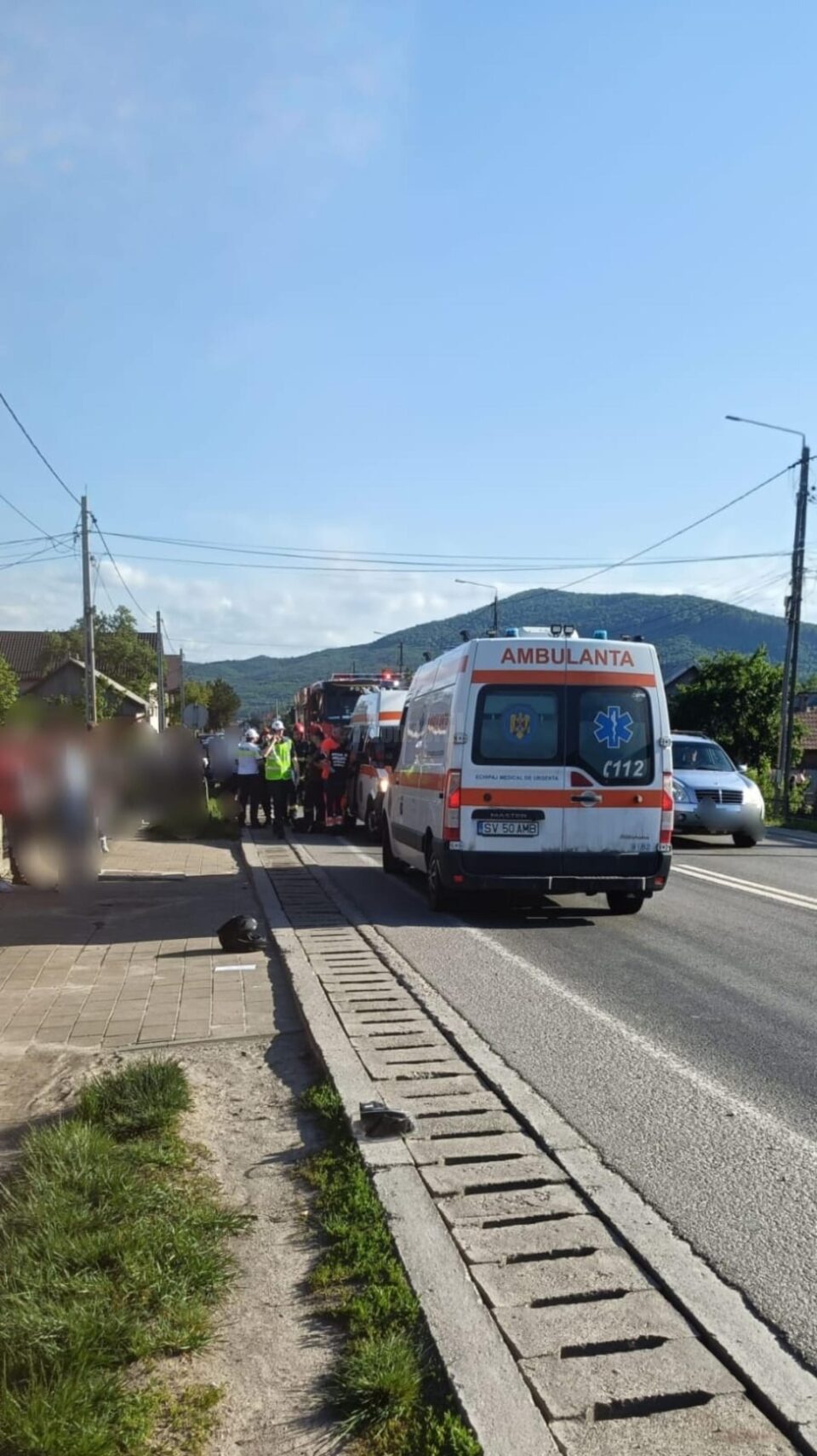 Coliziune între un autoturism și o motocicletă, pe raza localității Păltinoasa
