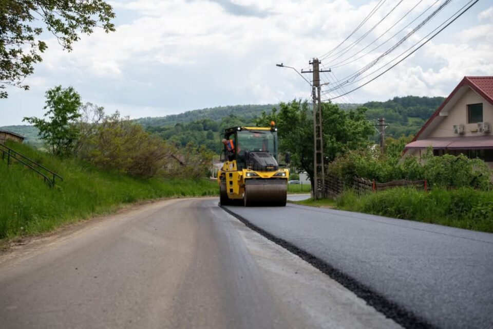 Șoldan anunță că Botoșana și Cacica vor fi, în sfârșit, legate de un drum județean asfaltat corespunzător