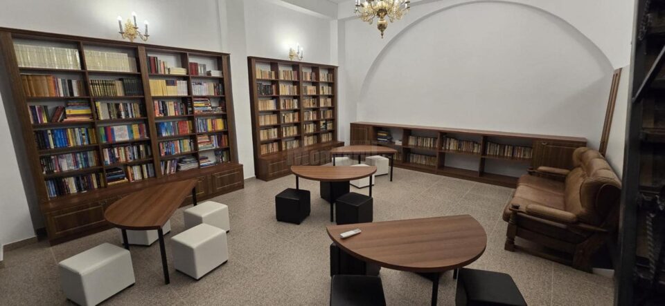 La biserica din satul Siliștea Nouă, orașul Dolhasca, a fost inaugurată Biblioteca Bogdan Galanton Moroșan