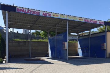 Spălătorie auto tip „self serviceˮ, amendată cu 30.000 de lei de comisarii de mediu