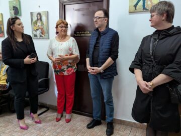 Grațiela Țurțu a expus 39 de tablouri la Galeria Bibliotecii Bucovinei, oferind publicului „o contabilitate a emoțiilor”