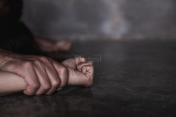 Tânăra agresată sexual a și fost sechestrată