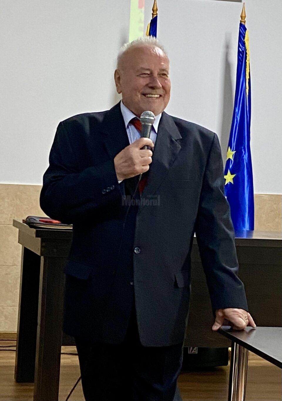 Profesorul Mihai Vitcu, sărbătorit la împlinirea vârstei de 80 de ani