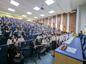 Trei mențiuni și un premiu special pentru elevii suceveni, la etapa națională a Olimpiadei „Cultură și spiritualitate românească”