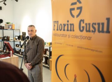 Un mare pasionat din Siret va deschide primul muzeu din România dedicat radioului