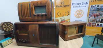 Un mare pasionat din Siret va deschide primul muzeu din România dedicat radioului