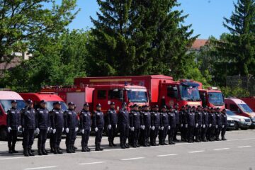 44 de noi pompieri, angajați din sursă externă, au depus jurământul la ISU Suceava